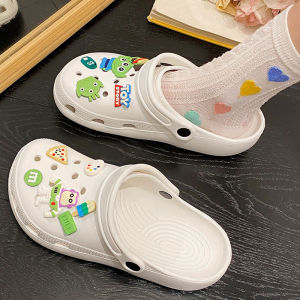 LHFriday ใหม่ล่าสุด รองเท้าแตะแฟชั่นเข้าใหม่ สีสวยคุมโทนสุภาพมากใส่ได้หลากหลายโอกาส วัสดุยางคุณภาพดี แถมฟรีตัวติดให้ด้วย จิ้มเลย