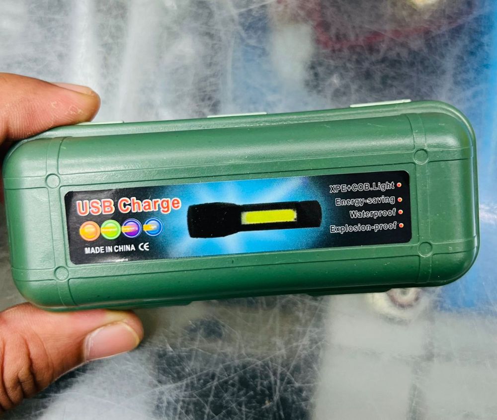 High Power Rechargeable Waterproof Zoomable LED Torch Light XPE+COB USB Charge Flashlight_voghion.com