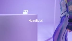 New Heart Shaped Wireless Design Girls In Ear Wireless Bluetooth Earphones Cute And Fashionable Pigfly