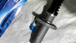 Tổng côn xe khách kinglong. xy lanh côn xe khách heo cái heo col hel côn xe khách kinglong... VIE PARTS