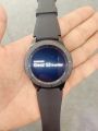 Đồng hồ thông minh Samsung Gear S3 Frontier. 