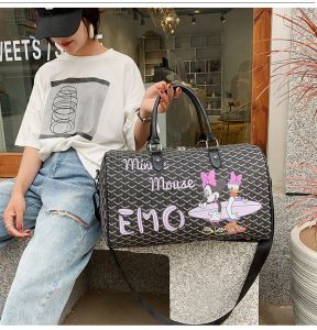 Cross-border travel bag large capacity cartoon design yoga and fitness bag handheld breathable lightweight and suitable for women as a luggage bag