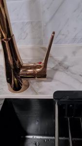 IGDL  (คุณภาพสูง) ก๊อกน้ำห้องครัว ทองแดงทั้งหมด ทอง ก๊อกน้ำดึงออกหลุมเดียว ฝักบัว เต้าเสียบคู่ อ่างล้างจานหมุนได้360องศา ก๊อกน้ำเย็นและร้อน