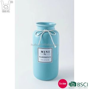 แจกันตกแต่งสีฟ้า ขนาด 11x11x21 ซม.