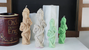 Halloween Silicone Mold Double Head Horse Pillar Molds for and Soap Crafting Making Tool