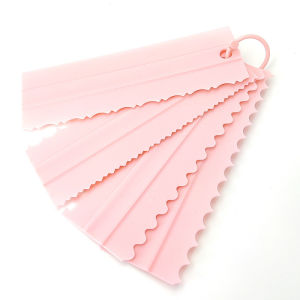 4pcs Cake Decorating Comb Cake Scraper for Jagged Fondant Cake Scraper Smoother Cream Pastry Decorating Dough Cutter Pastry Design Textures Baking Tools Cake Tool