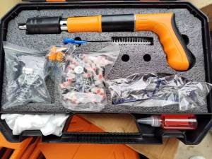 Manual Nail Gun Heavy Duty with Free Nails No Punch Concrete Rivet Tools Steel Rivet Gun Sound Attenuation Processing Cordless Nail Tool Kit