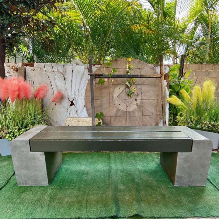 Montridesign ม้านั่งสนามคอนกรีตปูนเปลือย รุ่น 04 สำหรับตกแต่งสวน