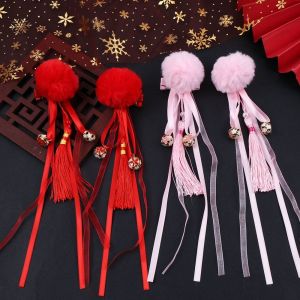 LIAND คลิปผมด้านข้าง สำหรับเด็กๆ เรโทร พู่ห้อยคอ สีแดงเเดง ลูกบอลผ้าพลัฌ ผีเสื้อรูปผีเสื้อ ไข่มุกไข่มุก คลิปปากเป็ด กิ๊บติดผมจีน Hanfu ปิ่นปักผมเทศกาล เด็ก barrettes