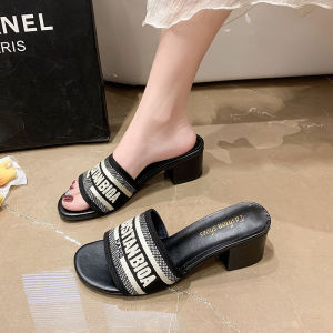 D-Letter Embroidered Chunky Heel Slide Sandals For Women Summer Casual Outdoor Wear Ins Beach Shoes High Heel Sandals