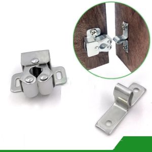 Chốt kẹp cửa tủ con lăn đôi hít thông minh