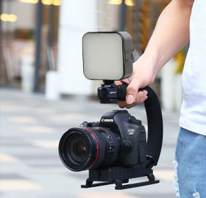 Tay Cầm Chống Rung Máy Ảnh Lấp Đầy Ánh Sáng AY-49U Dùng Quay Phim Video Chuyên Nghiệp