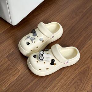 Free Shipping New Cute And Cool Glasses Rabbit Hole Shoes Thick-Soled Height-Increasing For Petite Women Versatile Slip-On Sandals For Summer Wear