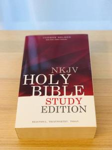 NKJV Holy Bible Study Bible - Thomas Nelson