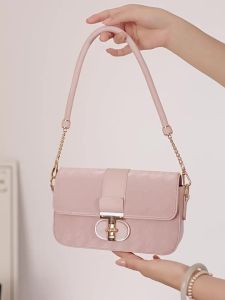 2026 Summer new peach oolong French-style bag high-quality textured bag for women niche crossbody shoulder bag