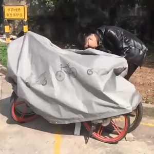 ผ้าคลุมจักรยานน้ำหนักเบา 200x100 cm material PEVA ทนทาน กันน้ำได้ดี กันฝุ่น กันUV คลุมจักรยานทุกประเภท กันคราบสกปรก ใช้งานนาน ไม่แตกหัก ฟรีค่าส่ง