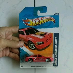 Diecast Hot Wheels Dodge Charger Drift