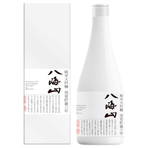 Hakkaisan Snow Aged Junmai Daiginjo 3 Years 8 Years 720ml 17% 八海山 純米大吟醸 雪室貯蔵3年/8年