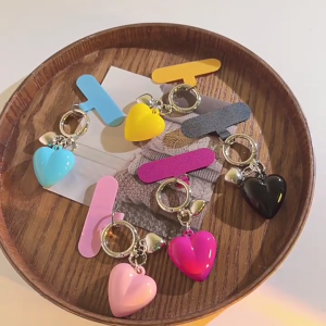 Fashionable Keyring Pendant Love Heart Shaped Keychain for Women Girls Stylish Bag Purse Backpack Accessory
