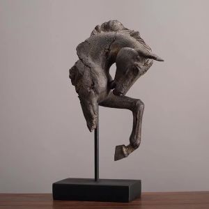 FFBH Retro Resin Horse-head Figurines Creative Modern Desktop Decoration Living Room Entrance Hall Ornament Luxury Art Home Decor 9T1N6