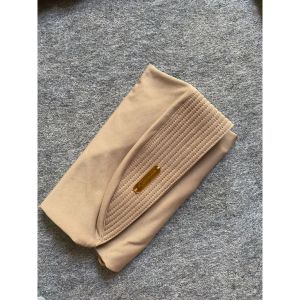 BERGO HAMIDAH SIZE S M L BERLABEL AKRILIK BY AQILAHIJAB