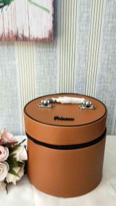 Pouch Makeup Bulat: Tas Kosmetik Praktis & Berkualitas