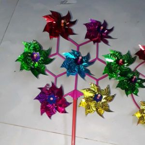 Một bộ chóng chóng quay bằng gió 7 cánh bằng nhựa