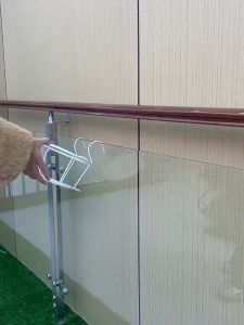Ready Stock☝Iron Balcony Railing Flower Pot Hanger Hanging Plant Rack Outdoor Bonsai Holder 户外阳台盆景架