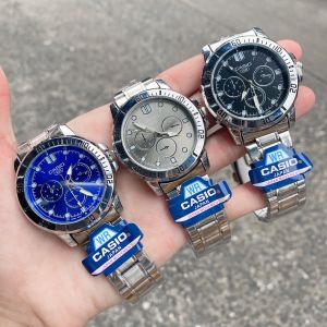 นาฬิการุ่น สายเลท มีสามสีให้เลือก พร้อมกล่องแถม