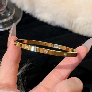 BESFOME New High-end Golden Titanium Steel Non-Fade Bracelet Female Plain Ring Zircon Bracelet Light Luxury Niche Bracelet