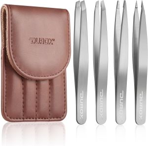 Bộ nhíp chính xác DUROX 4 món - 1. Nhíp đầu tròn dùng cho lông mặt và lông cằm 2. Nhíp đầu nhọn dùng cho lông mọc ngược & mảnh vụn 3. Kìm nhổ lông mày chuyên nghiệp 4. Kiểu nghiêng cổ điển. Thép không gỉ.
