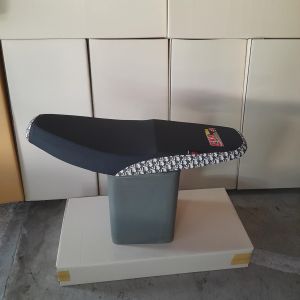 เบาะเวฟ125R-Sปาด2ตอนทรงกลางหุ้มหนังเรดเดอร์และลายแฟชั่นหลากหลายสี