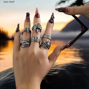 [COD] Auto Stuff เครื่องประดับฮาโลวีน6ชิ้น เซ็ตแหวนหัวกะโหลกโลหะแบบกอธิคแหวนดาวห้าแฉกปรับได้สำหรับผู้ชายของขวัญงานปาร์ตี้