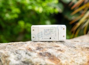 Công tắc điều khiển bằng điện thoại  ổ cắm điện wifi Plug  ổ cắm điều khiển từ xa Decom