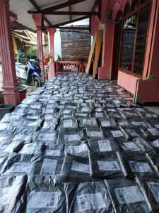 Rok Serut Panjang Wanita 2022: Gaya & Desain Elegan