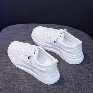 mùa thu. Giày nhỏ màu trắng Giày thể thao cho nữ  phong cách Hàn Quốc  mới 2023 năng động trẻ trung phù hợp với phong cách thường ngày