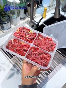 【SM Mall】Refrigerator Frozen Meat Box with Grid Food Sub-packed Storage Container Thickened Freezer Box for Meat Vegetable Fruit Fish BPA Free Leak Proof Sealed Fresh Keeping Lid 4 Grid Small Size