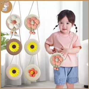 Casual Handmade Woven Straw Bag For Ladies Cute Rattan Handmade Knitted Shoulder Summer Beach