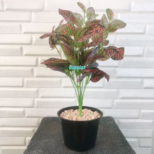 Pohon Artificial Tanaman Plastik Daun Aglonema Ruby X9 Pot Dasar Hitam Dekorasi Meja Tamu