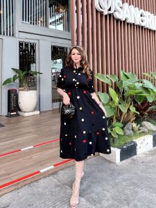 Midi dress crinkle pompom kancing polkadot daster midi kancing crinkle pompom polkadot