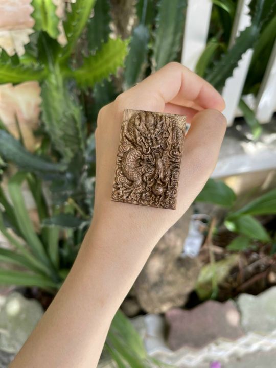 Mặt dây chuyền Rồng phong thủy gỗ trầm hương tự nhiên