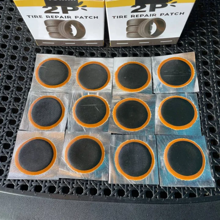 Tire%20patch%2040mm%20vulcanizing%20repair%20patches%20kit%20and%20tools%20for%20CAR,%20MOTORCYCLES%20&%20BIKE%20-%20Image%204