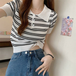 Áo Dệt Kim Nữ Dáng Áo Ngắn Tay Cổ Bẻ Họa Tiết Kẻ Nhiều Màu Bắt Mắt - LCXA135