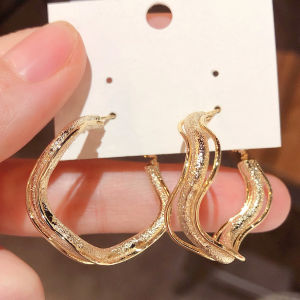 Fashionable Ring Gift 欧美跨境爆款个性简约冷淡风不规则圆圈耳环女小众高级感夸张耳圈