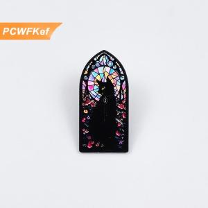 【PCWFKef】 หมุดเคลือบหน้าต่างกระจกสีเข็มกลัดโลหะแมวสีดำกระเป๋าเป้สะพายหลังปกเสื้อป้ายปกเสื้อเครื่องประดับแฟชั่นของขวัญสำหรับสะสม