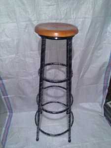 Kwalitas No 1 Jual Harga Promo Kursi Cafe / Kursi Bakso / Kursi Bar Dingklik Kayu Bangku Besi Pendek / Sedang / Panjang  Pipa besi Kuat COD