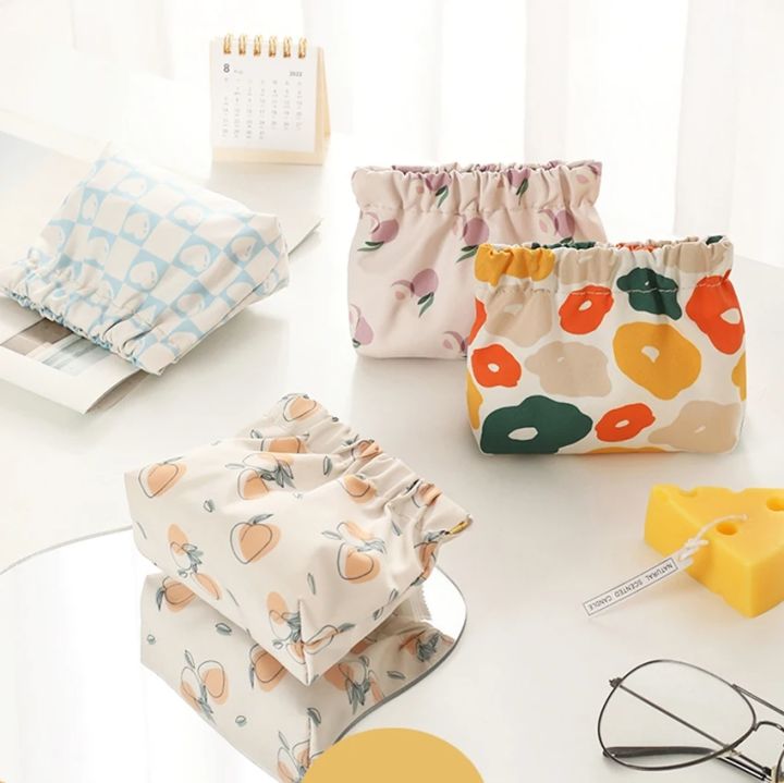 Cosmetics Coin Wire Holder Pouch Bag Portable Earphone Cards Storage