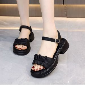 [Free Shipping] Thick-soled womens sandals 2025 summer new versatile soft leather soft-soled one-strap beach sandals