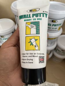 Bột bả trám Wall Putty Bosny B219 (320gr 0.5gr 1.5kg). Trét khiếm khuyết và làm phẳng bề mặt tường kiêm sơn lót nội ngoại thất.