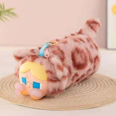 [Penjual Lokal] Crybaby Wild But Cutie Anti Tempat Pensil/CRYBABY Ocelot Series Vinyl Plush Pencil Case Gift Cosmetic Bag Storage Bag Leopard Cat Plush Large Capacity Pen Pouch